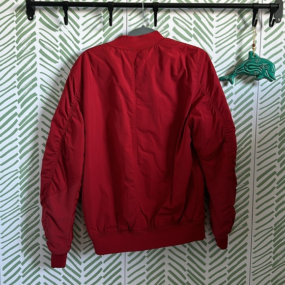 Pull and bear bomber red jacket - Picture 3 of 5
